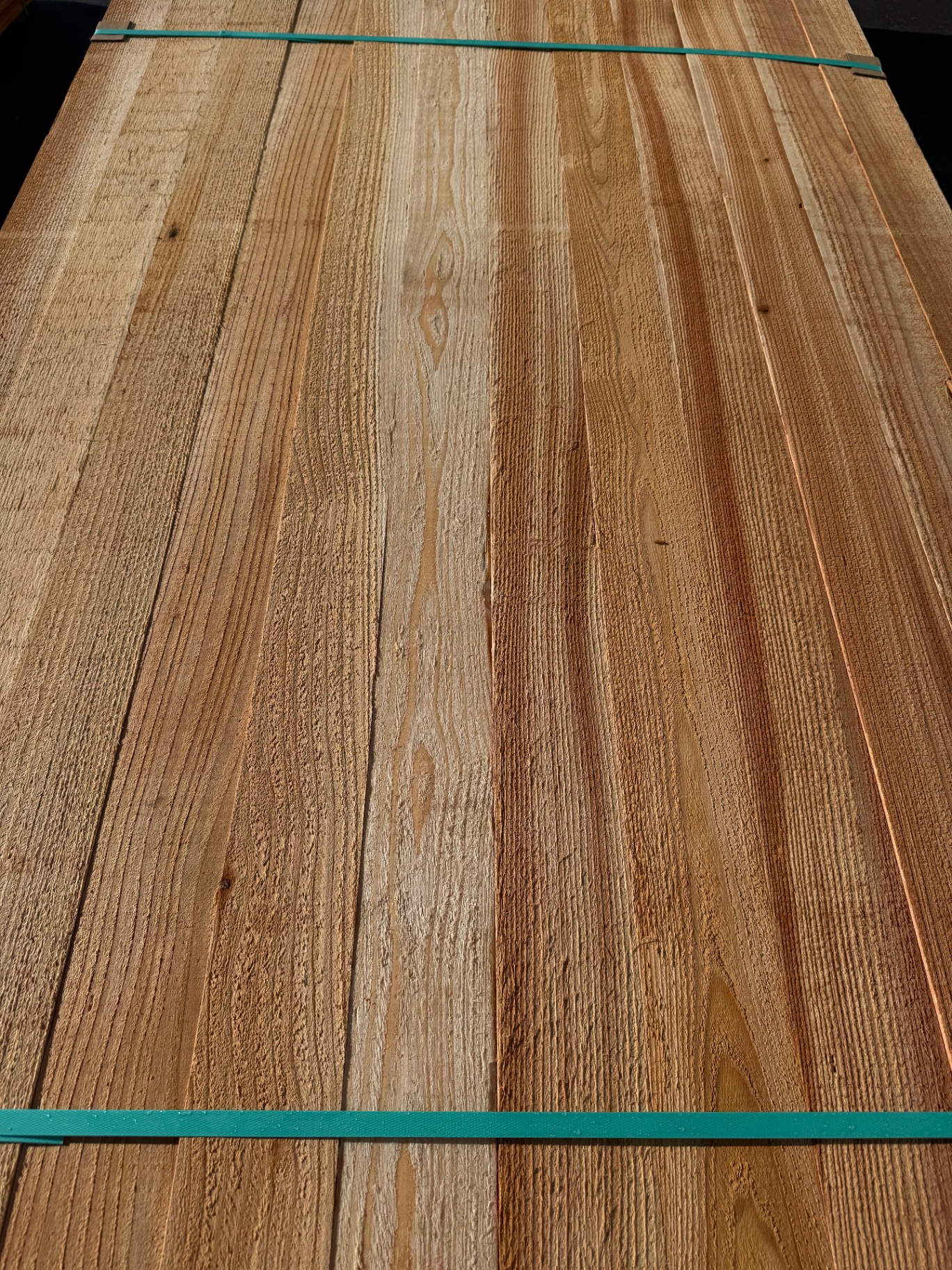 1x4x6 Clear Cedar Fence Boards showing virtually knot-free appearance