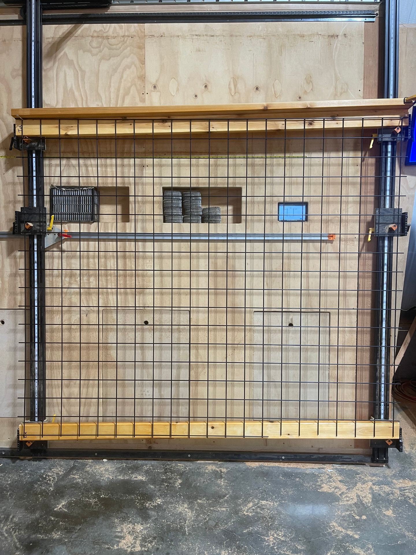 Black hogwire fence panel construction detail