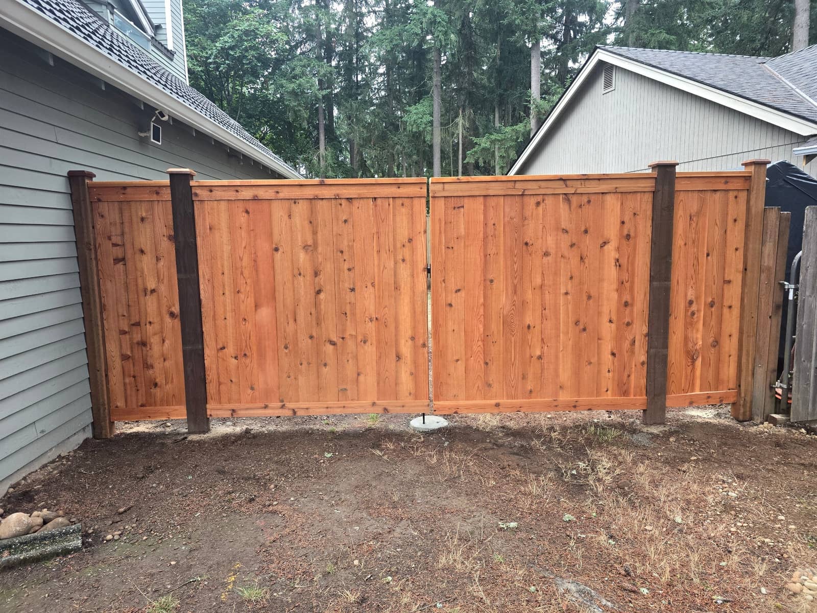 Cedar picture frame privacy fence installed by MyFence in Kent, WA