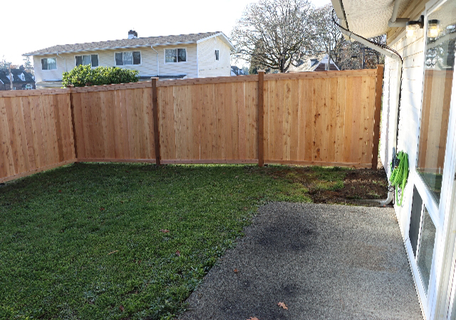 Burien Installing Wood Fence